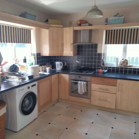 19 Doran Close ドネゴール エクステリア 写真